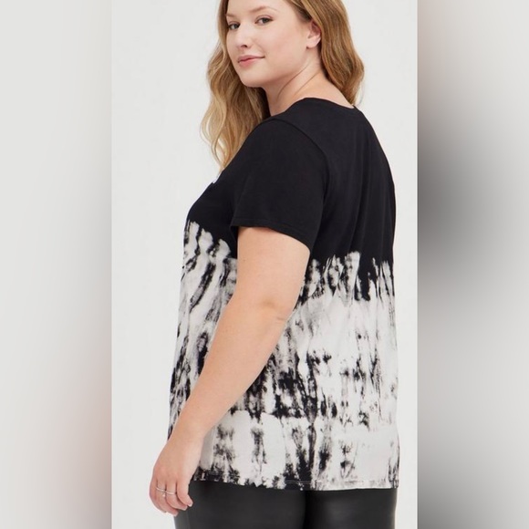 Torrid Ramones Black Classic Tee - Picture 2 of 4